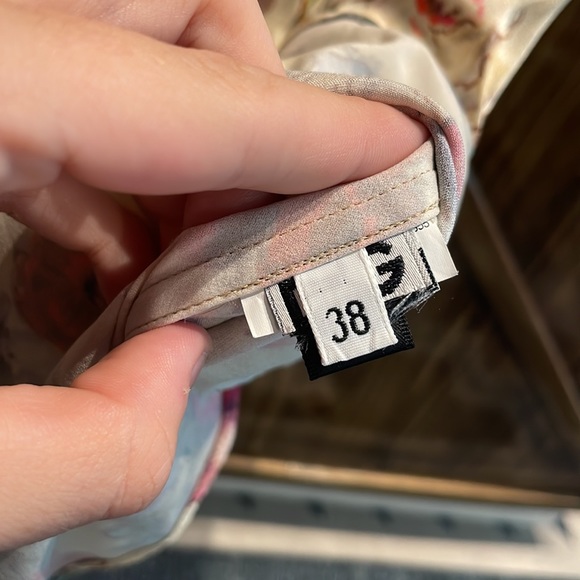 Dolce & Gabbana Silk Floral Button Up Blouse - Picture 5 of 9